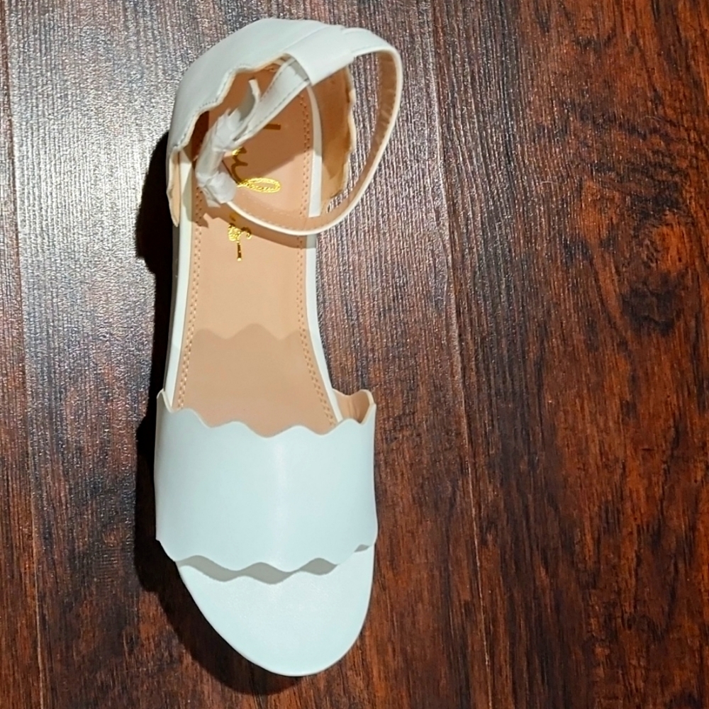 Lulu's sandals